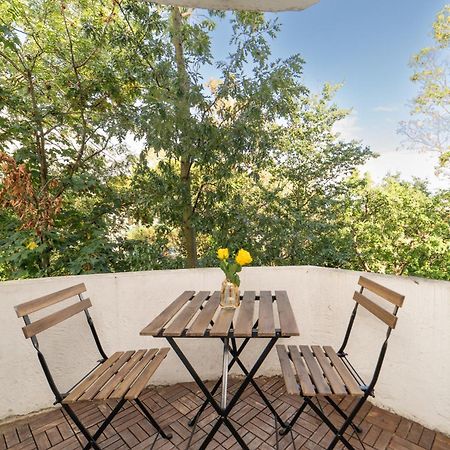 Two Bedroom Apartment By Buonomo Stays Short Lets & Serviced Accommodation In Balham With Balcony Лондон Экстерьер фото