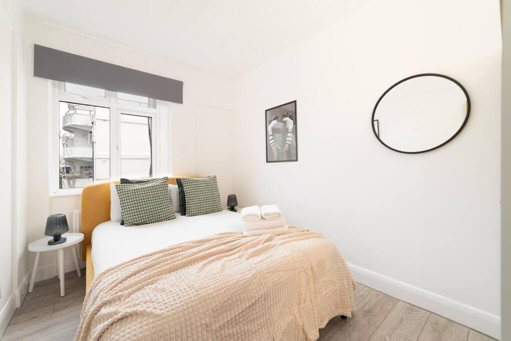 Two Bedroom Apartment By Buonomo Stays Short Lets & Serviced Accommodation In Balham With Balcony Лондон Экстерьер фото