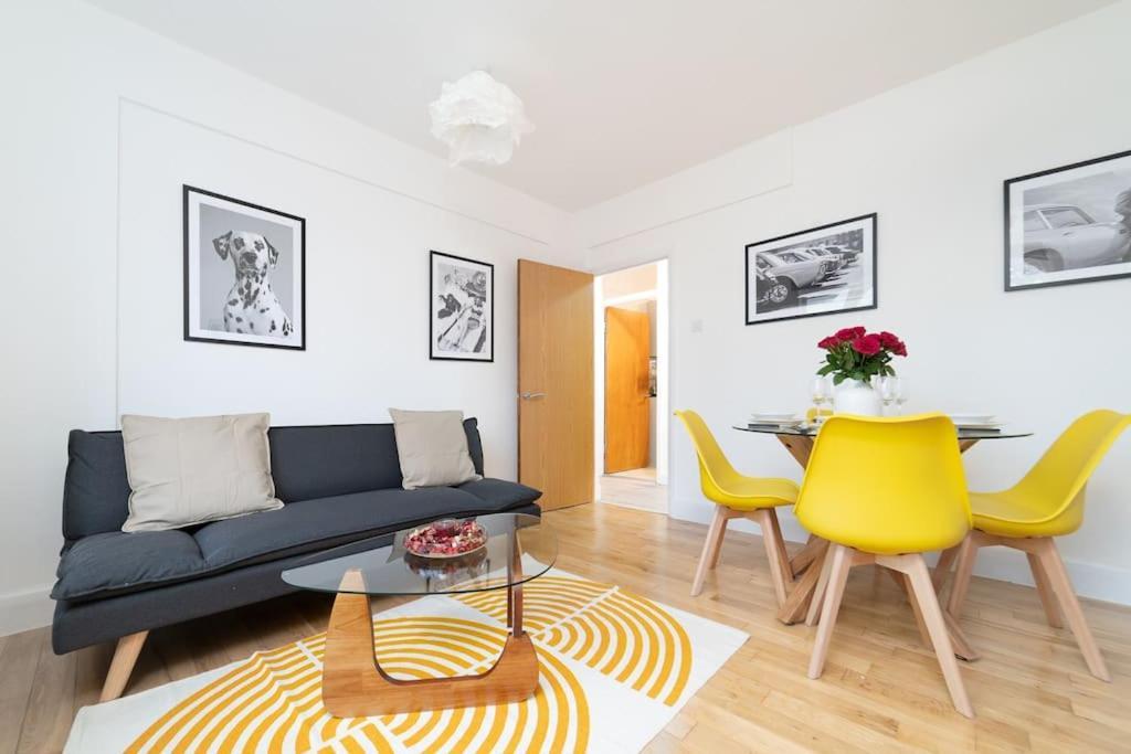 Two Bedroom Apartment By Buonomo Stays Short Lets & Serviced Accommodation In Balham With Balcony Лондон Экстерьер фото